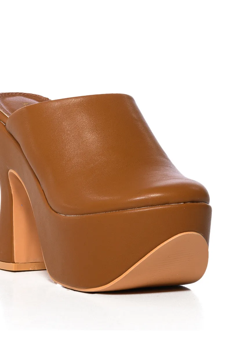 AZALEA WANG MINKA PLATFORM CHUNKY MULE IN TAN