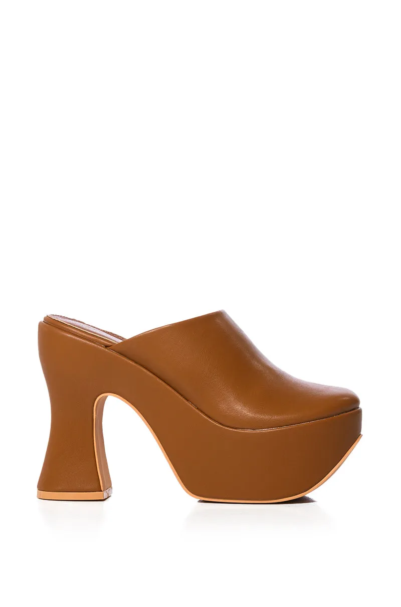 AZALEA WANG MINKA PLATFORM CHUNKY MULE IN TAN