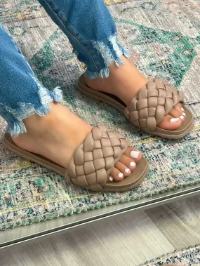 Daylen Sandals (Lt. Mocha)