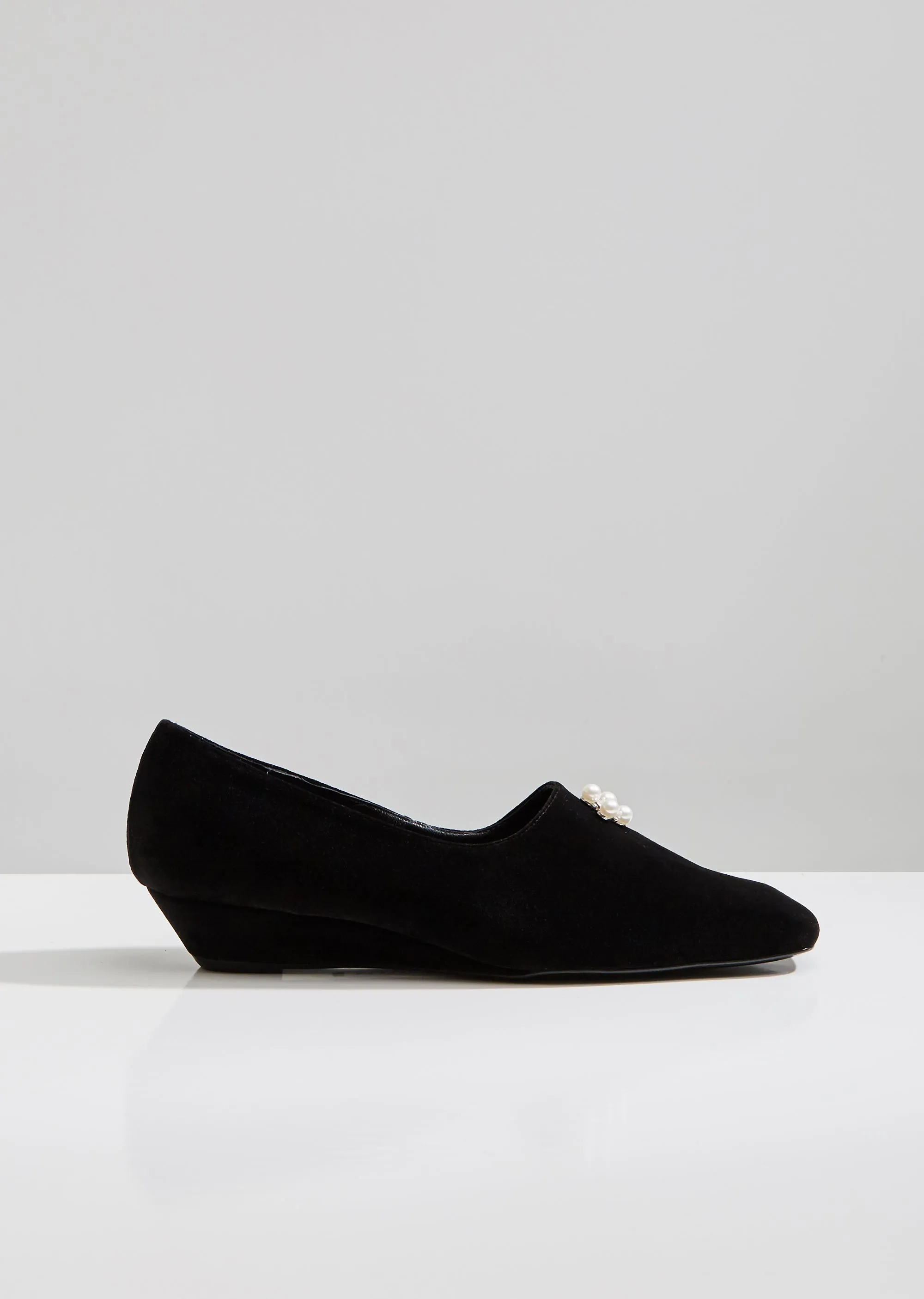 Han Velvet Ballroom Loafers