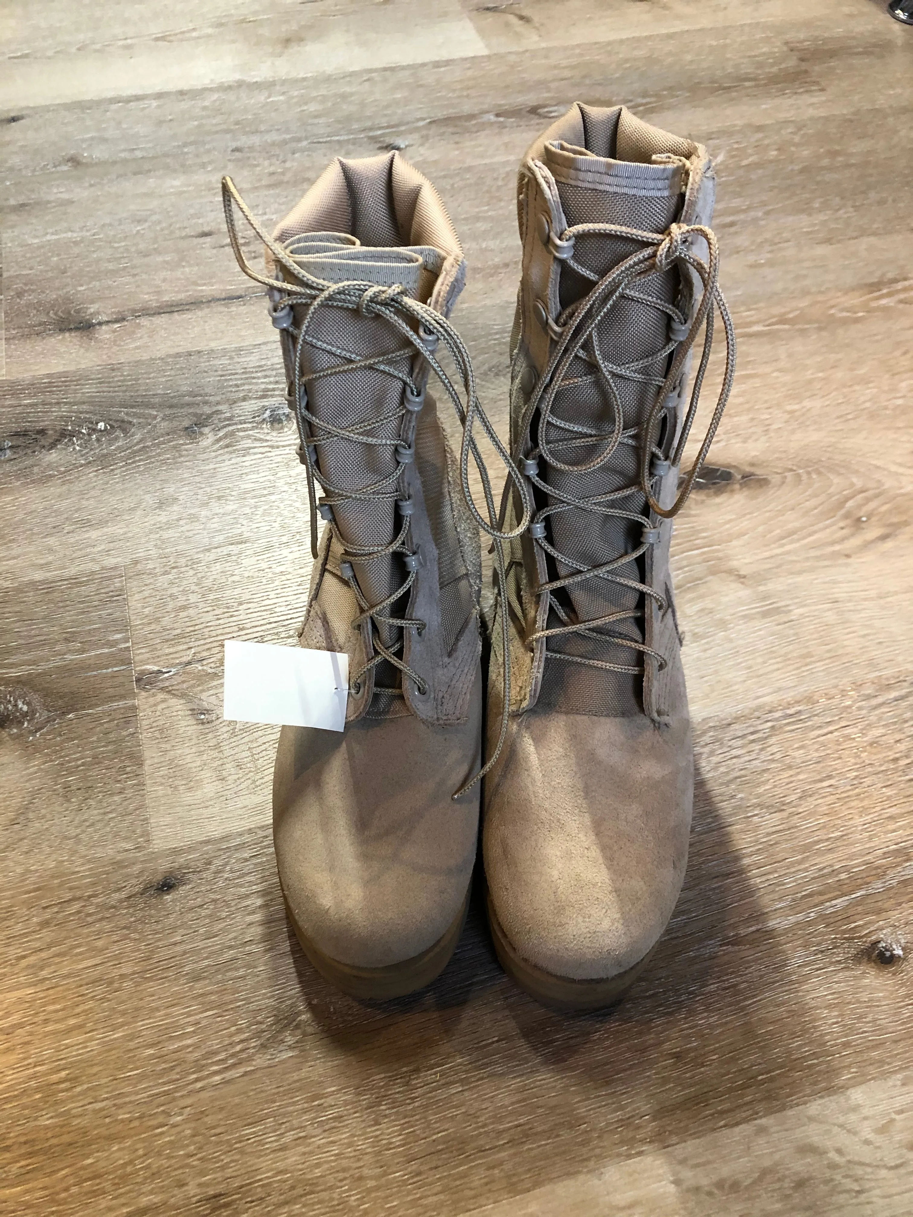 Wellco Military Issue Desert Combat Boot, Made in USA, US 6 womens/ EUR 36